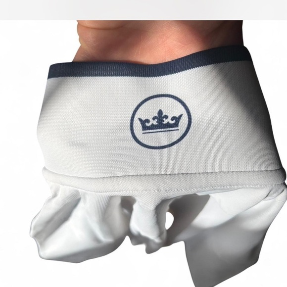 White |Peter Millar| Golf Polo Shirt NWOT
Woman's Medium Ojai Valley Inn - Picture 5 of 5